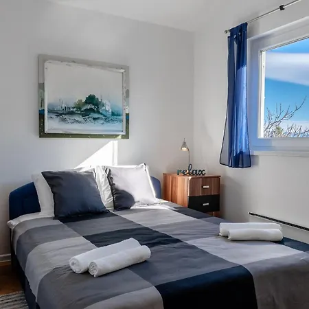 Kozic Apartment *